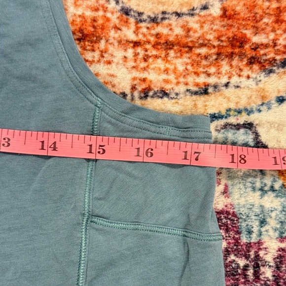 Lululemon Womens Sleeveless Athletic Tank Top Dusty Teal Blue Green Crew Neck - Picture 2 of 4
